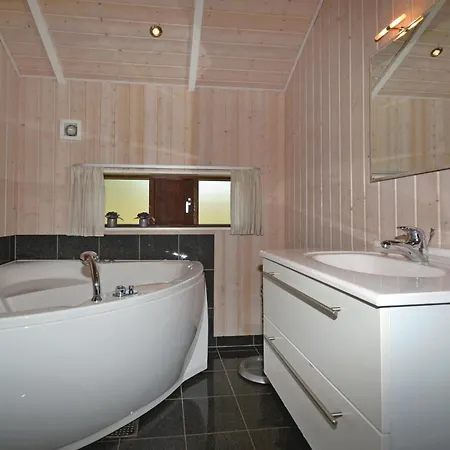 Dom wakacyjny Holiday Home Nonboevej Fano VI Fanø